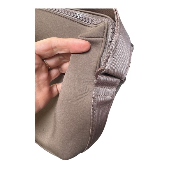 Dagne Dover Micah Crossbody Shoulder Bag in Dune, Mauve, purse, neoprene - Picture 8 of 16